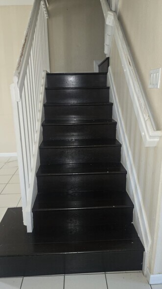 Building Photo - 2755 SE 15th Rd