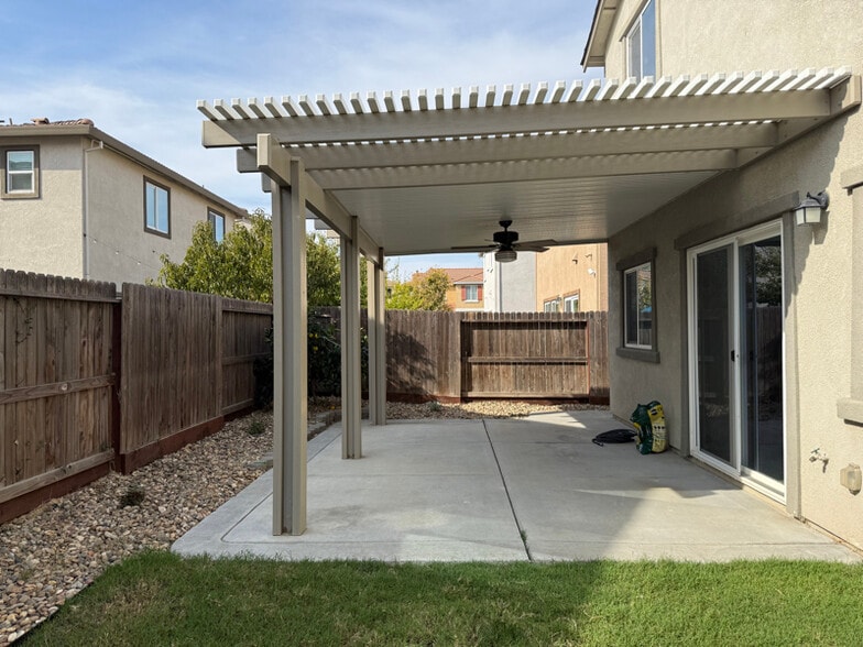 Building Photo - 4312 Ibiza Island Way