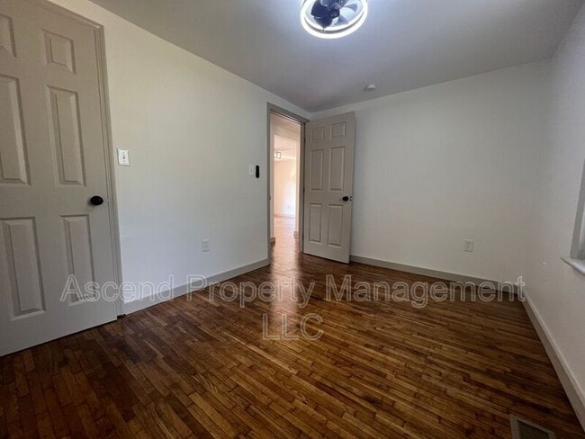 Building Photo - 342 Julian Rd