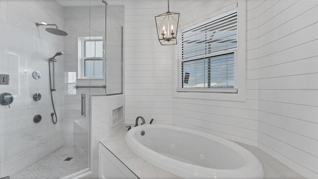 Building Photo - 10395 Coral Landings Ln