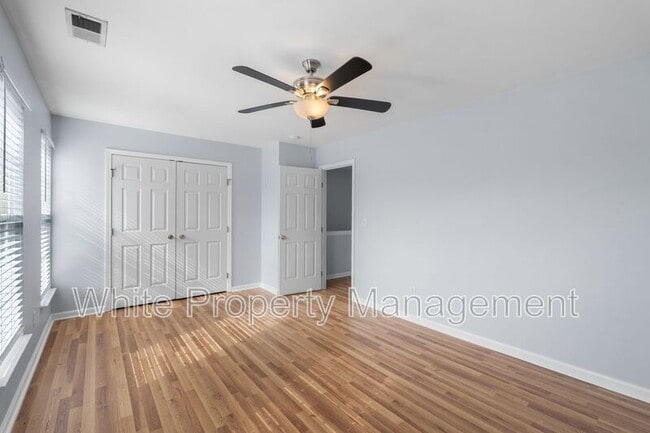 Building Photo - 13810 Hill St