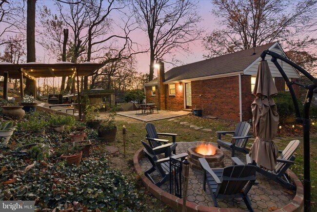 Building Photo - 7203 Arthur Dr