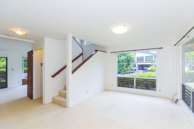 Building Photo - Kaneohe Woods – 3BR/2.5BA home with Mounta...