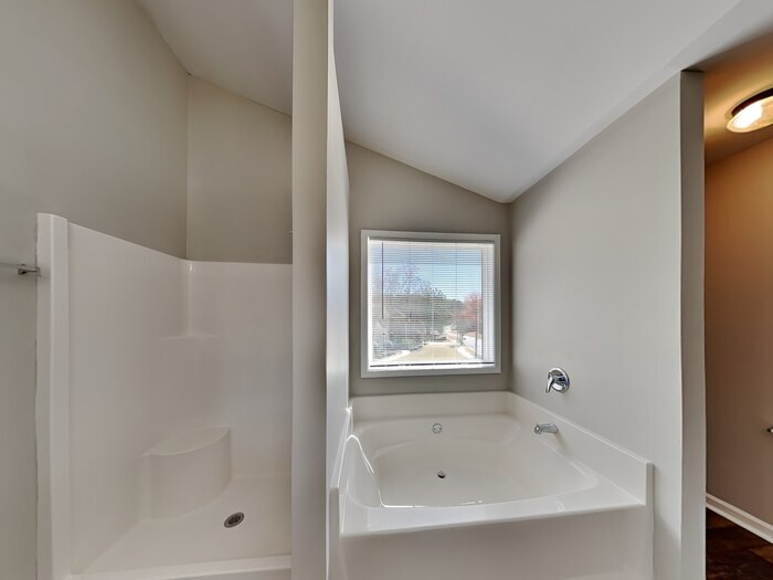 Building Photo - 1979 Raegan Way