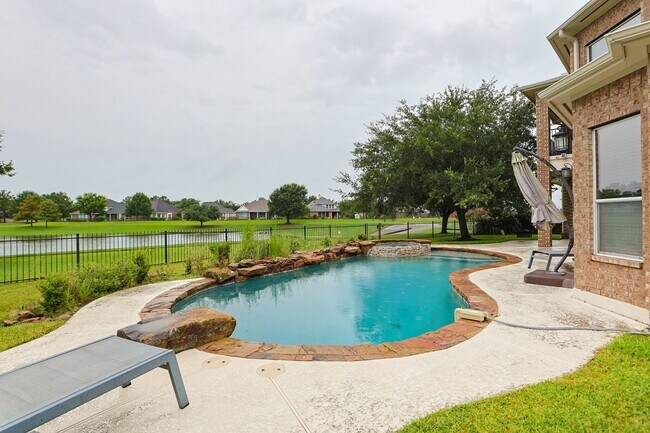 Building Photo - 21719 China Green Dr
