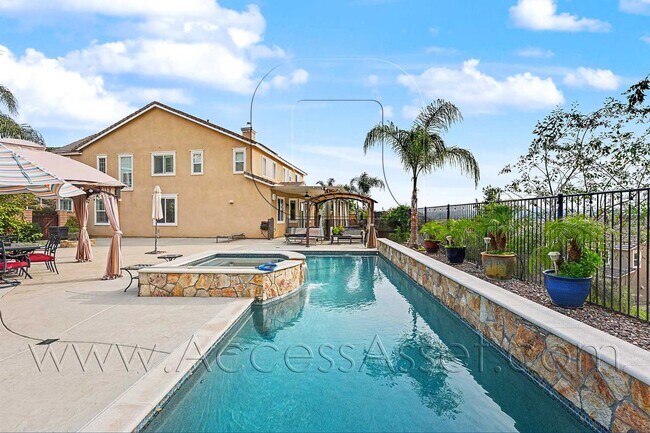 Building Photo - Stunning 5 Bed/3 Bath Home with Pool in Menifee!