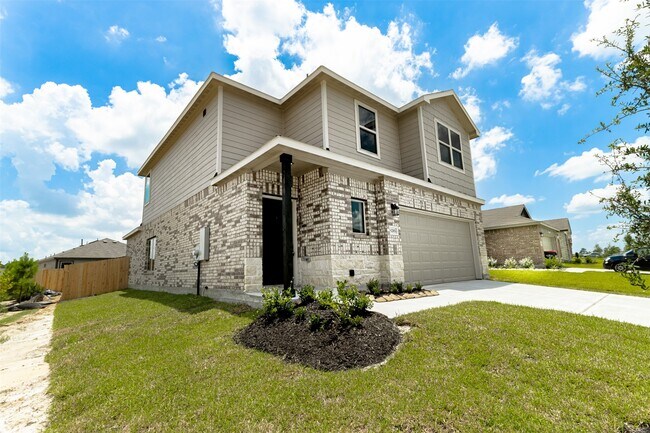 Building Photo - 8205 Red Spruce St