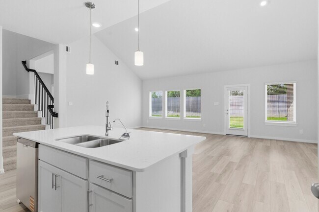 Building Photo - 5403 Kingdom Heights Blvd