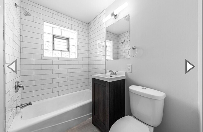Building Photo - 2600 S 59th Ave