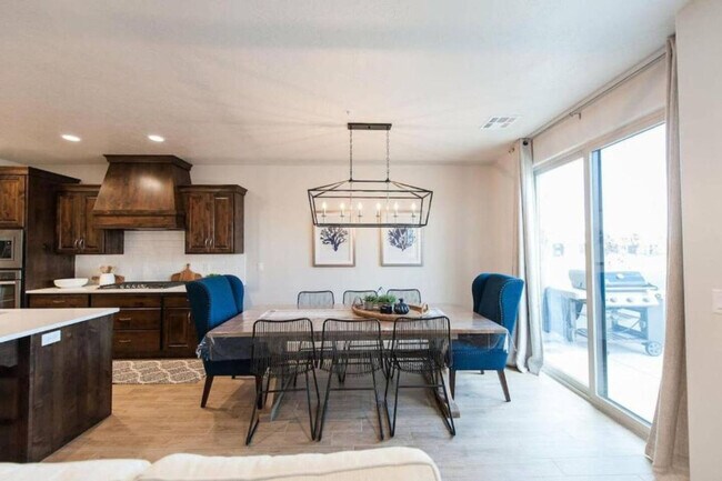 Building Photo - 2249 N Coral Canyon Blvd