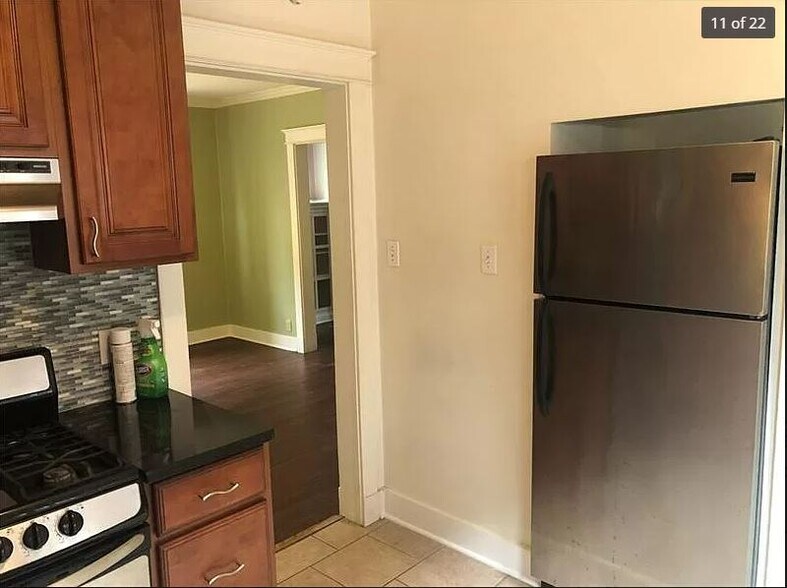 Kitchen - 3847 Brighton Rd
