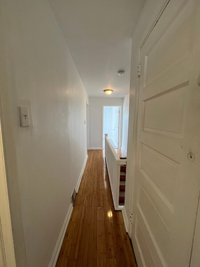 Building Photo - 1617 S 26th St