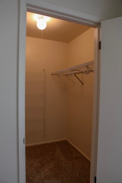 Building Photo - 5171 Green Trace Ln