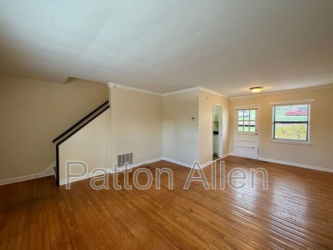 Building Photo - 615 Biltmore Ave