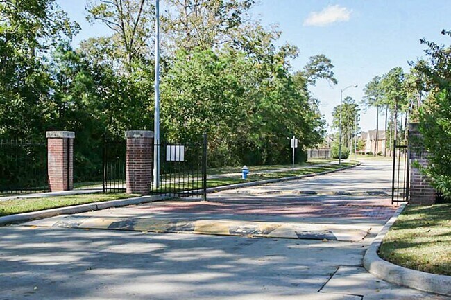 Building Photo - 659 Cypresswood Trce