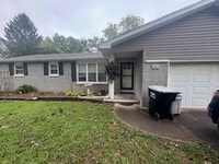 Building Photo - 303 E Broadmoor St