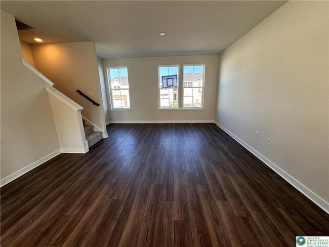 Building Photo - 7666 Clayton Ave