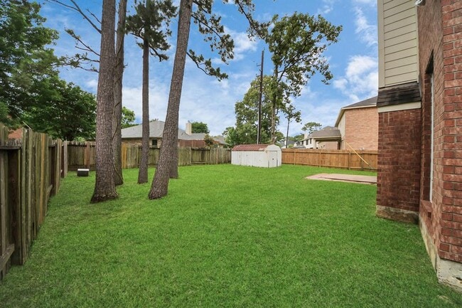 Building Photo - 8522 Sports Haven Dr