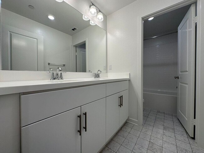 Building Photo - 3bedroom home for lease in Hacienda Heights