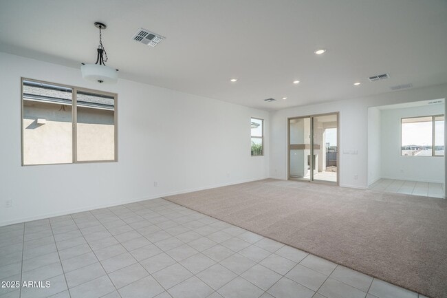 Building Photo - 20607 W Rancho Dr