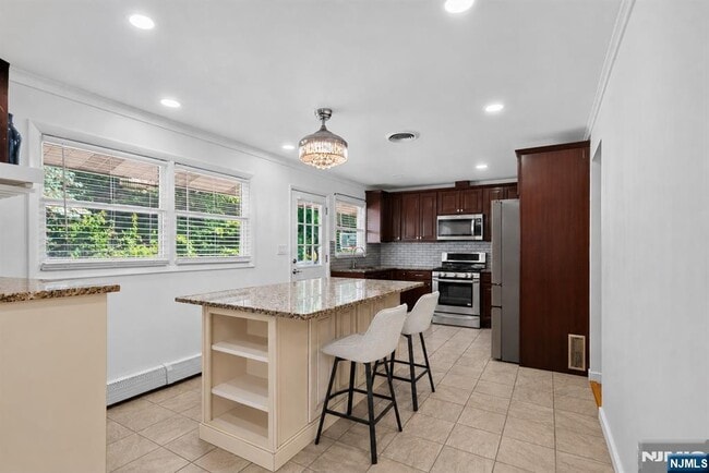 Building Photo - 26 Dapp Ct