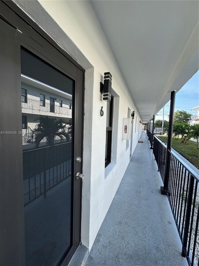 Building Photo - 1969 NW 2nd Ct