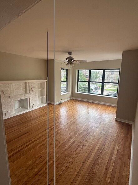 Building Photo - 4710 N Monticello Ave