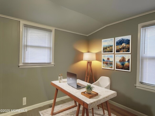 Building Photo - 678 Buttonwood Ave