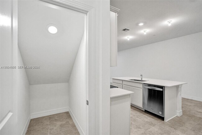 Building Photo - 8344 NW 7th Pl