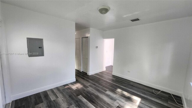 Building Photo - 164 NW 69th St