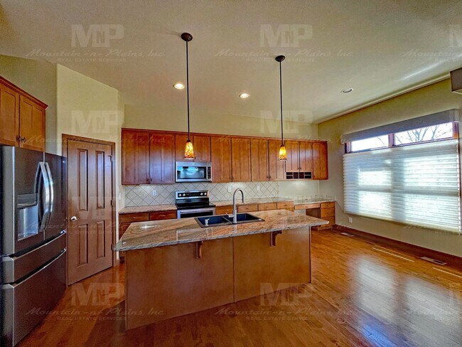 Building Photo - Must See House in Windsor