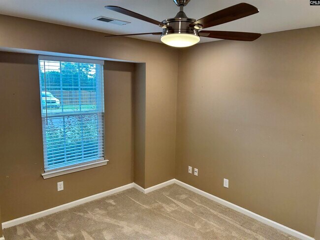 Building Photo - 168 Regency Dr