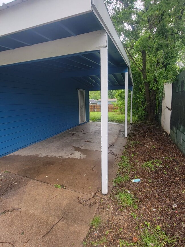 Building Photo - Move-in Ready! 3 Bed 1 Bath Rental Home Tulsa