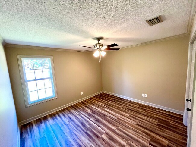 Building Photo - 5171 Abbott Cir