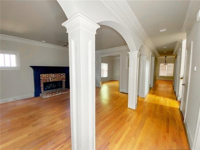 Building Photo - 286 Morgan Pl SE