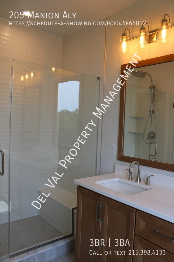 Building Photo - 205 Manion Aly