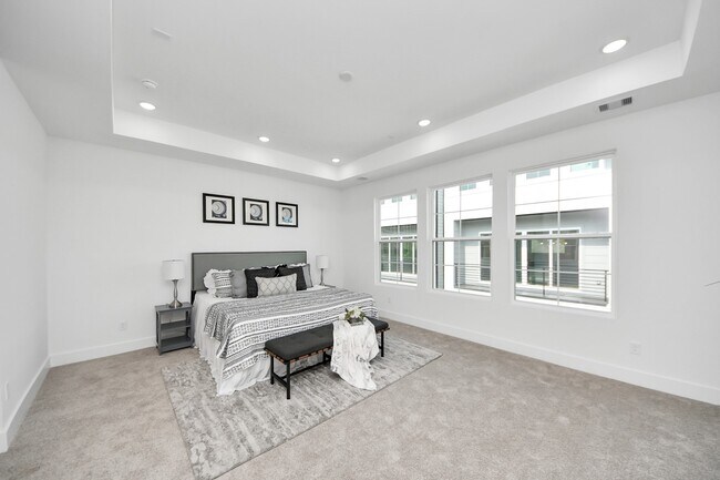 Building Photo - 2430 Harrington St