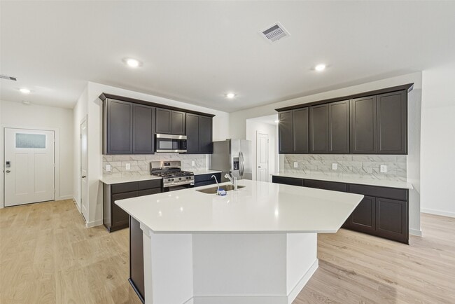 Building Photo - 4322 Camden Lakes St