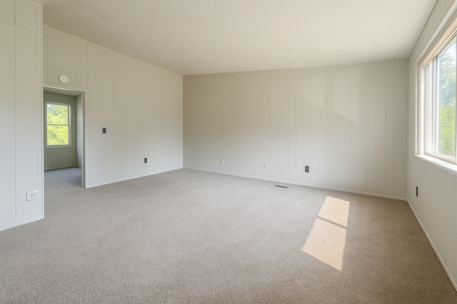 Primary Photo - 151 Bradley St
