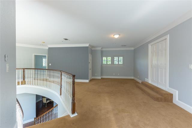 Building Photo - 1619 Pheasant Ln