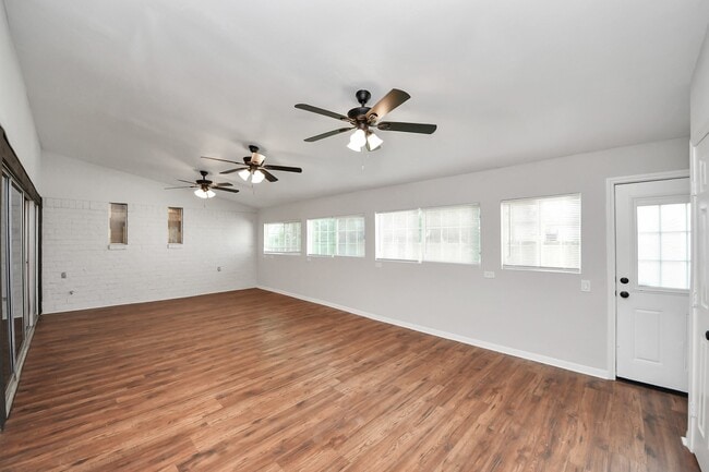 Building Photo - 18330 Cape Bahamas Ln