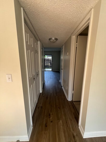 Building Photo - 6905 Cleaton Rd