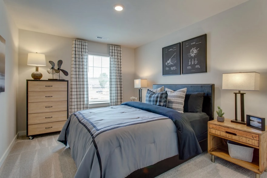 Building Photo - 2710 Fordham St