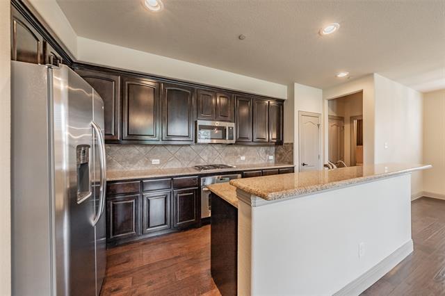 Building Photo - 4205 Riverview Dr