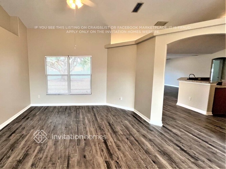 Building Photo - 752 Westview Dr