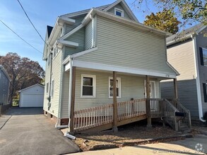 Building Photo - 170 Gilbert St