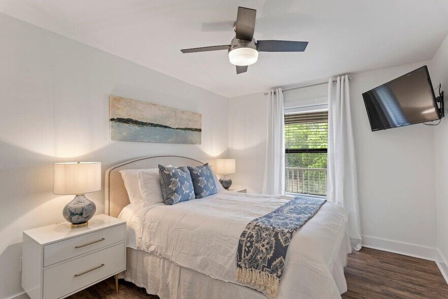 Building Photo - 3799 County Rd 30A