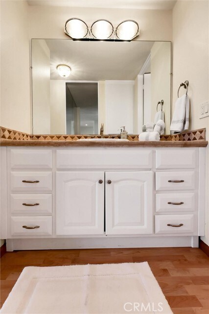 Building Photo - 6542 Ocean Crest Dr