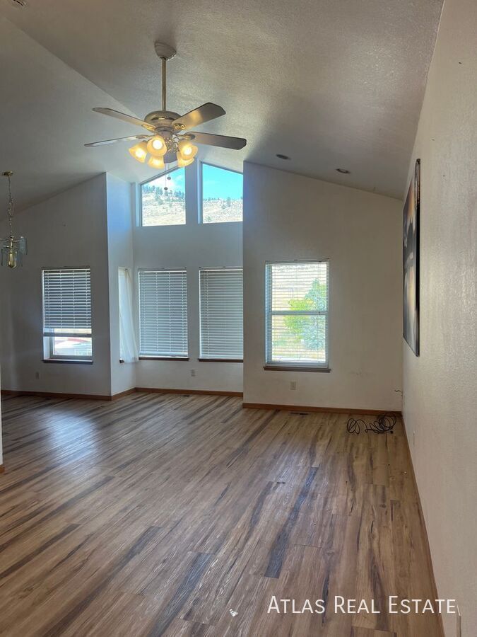 Building Photo - 5525 W County Rd 38 E