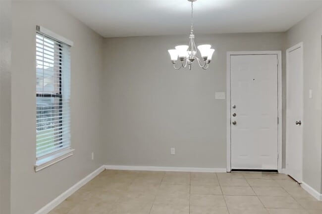 Building Photo - 3723 Hidden Brook Ln